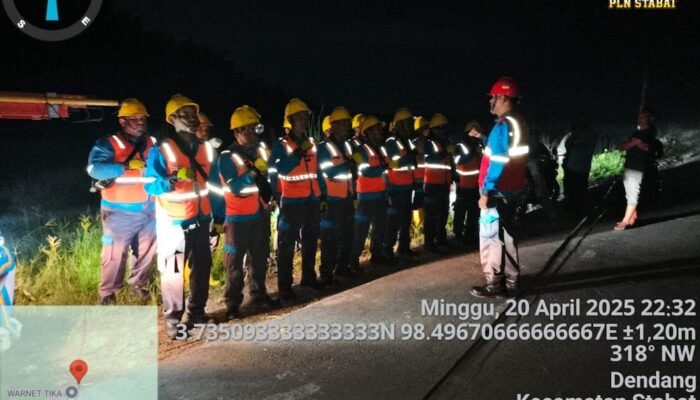 5 Tiang Listrik Tumbang Ditabrak Alat Berat PTPN, 20 Personel ULP PLN Stabat Dikerahkan