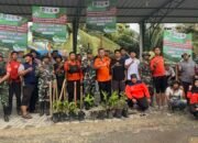 Kolaborasi dengan TNI dan PAC PP Stabat, Gen Hijau Bersihkan Sungai Pantai Gemi