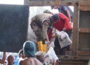Bupati Langkat Kirim Satu Truk Fuso Logistik untuk Warga Tanjung Pura