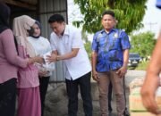 Dua Rumah Warga Hinai Terbakar, Ricky Anthony Hadir Beri Bantuan